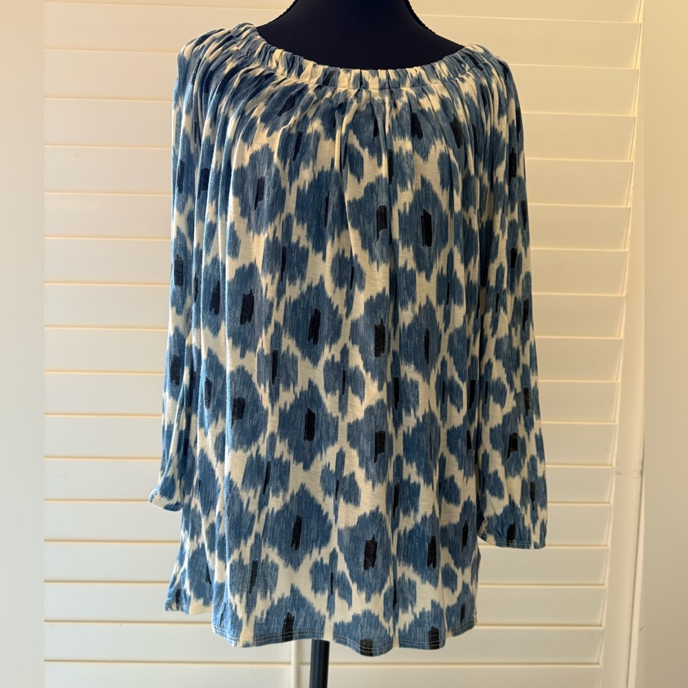 Michael Kors Blue and Cream 3/4 Length Sleeve Top - Picture 1 of 4